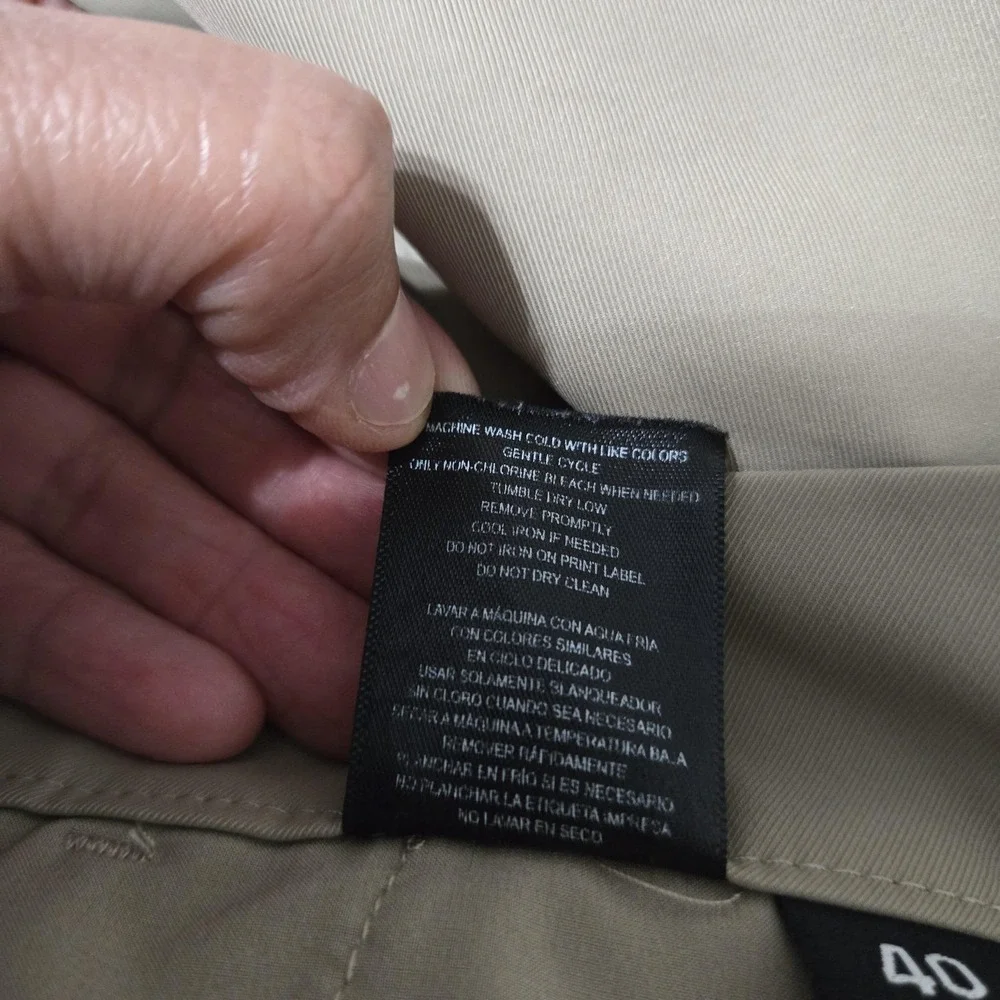 32 Degrees COOL Shorts Mens 40 Beige Stretch Performance‎ Athletic Zip Pockets